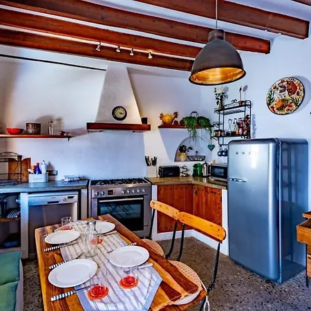 Holiday home Sienna Townhouse - Charming House Central Old Town *