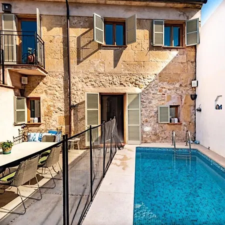 Semesterbostad Sienna Townhouse - Charming House Central Old Town