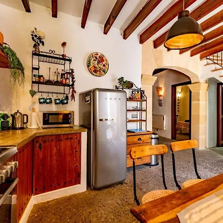 Holiday home Sienna Townhouse - Charming House Central Old Town Pollenca